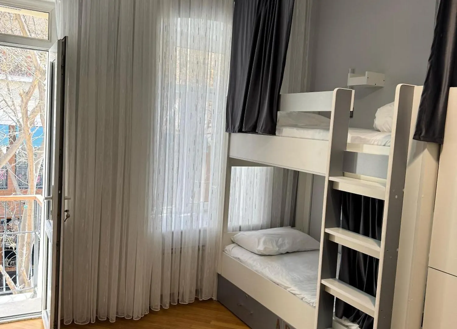Traveler Hub Hostel Baku 0*,  Aserbajdsjan
